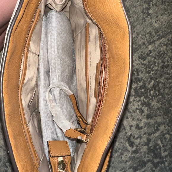 Michael Kors Fulton large hobo bag - Picture 4 of 9